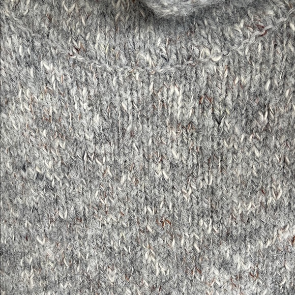 Soft Sweater - Picture 11 of 11